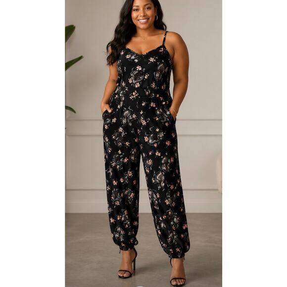 Torrid Pants - Torrid Size 2 Black Paisley Floral Jogger Jumpsuit Plus Size 2X Pockets